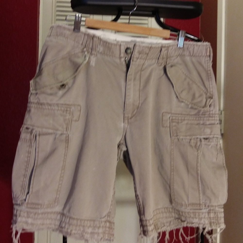 Polo by Ralph Lauren distressed men's cargos